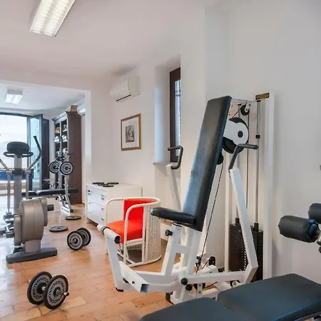 別荘 Ferienhaus In Mit Privatem Pool ウルバーニア